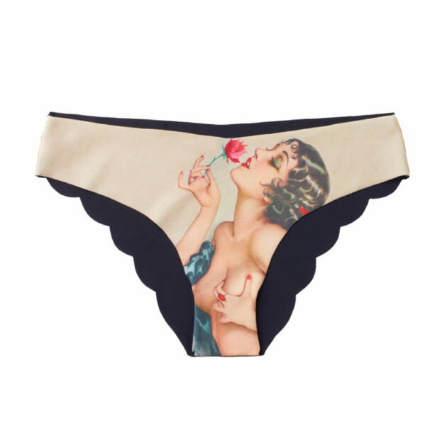 Culotte belle rose rouge